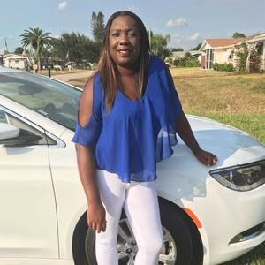 Meet your Posher, Yolanda